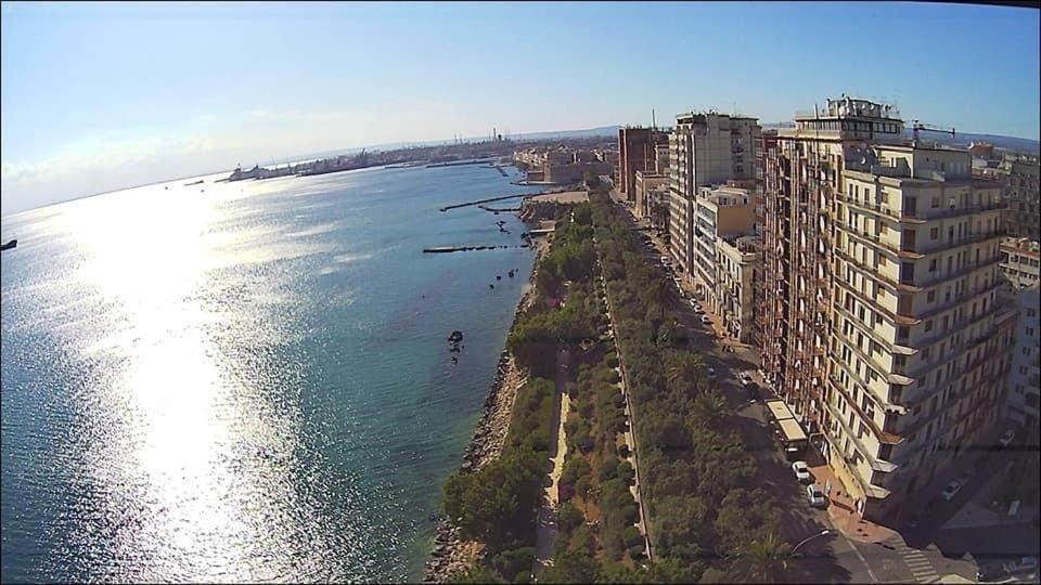 Suite Al Mare Taranto Exterior photo